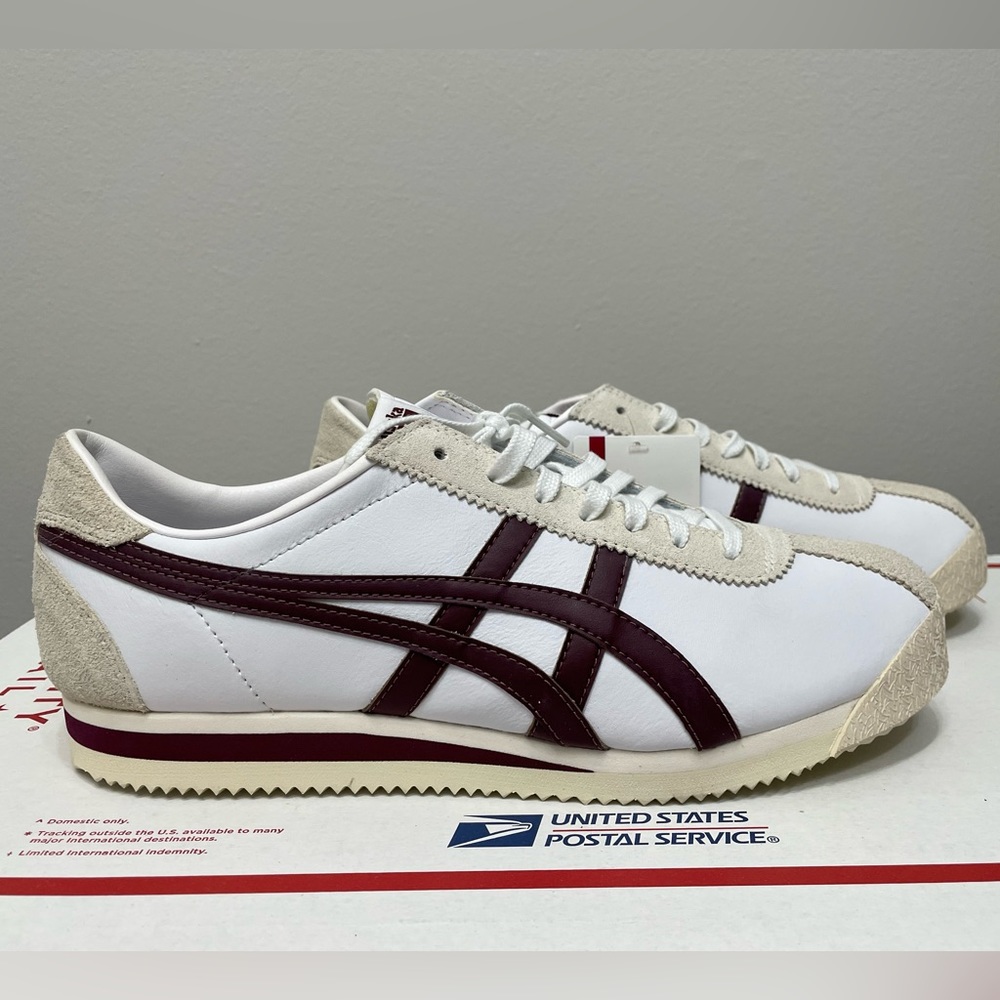 NWT Rare Onitsuka Tiger Stripes by Asics Men’s Sz.11 Leather Sneakers